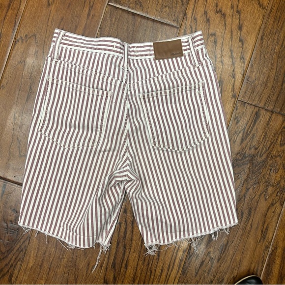 Madewell White and Brown Bermuda Shorts - Picture 2 of 6